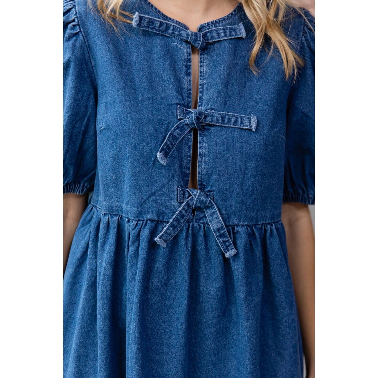 Front Ribbon w Puff Short Sleeve Denim Dress