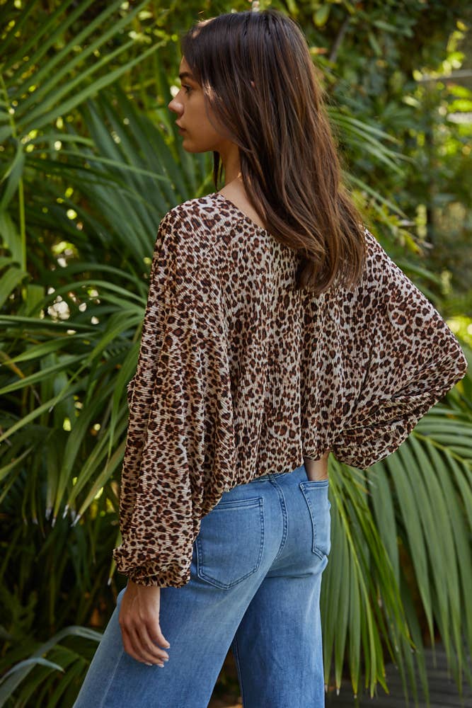 RJ1969 | Long Sleeve Overlapped Knit Leopard Crinkled Top
