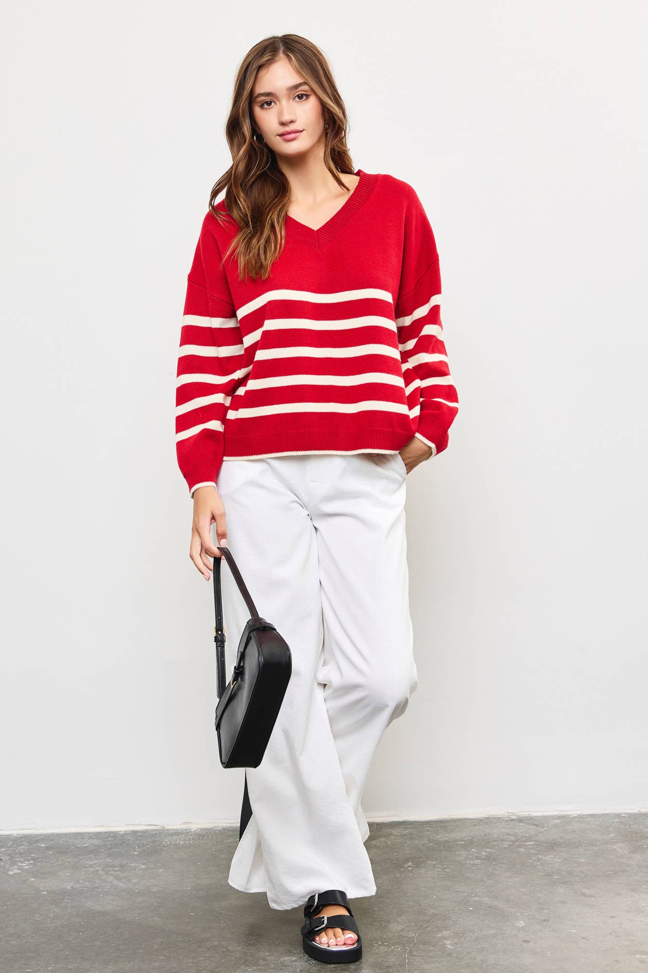 STRIPE V-NECK TOP