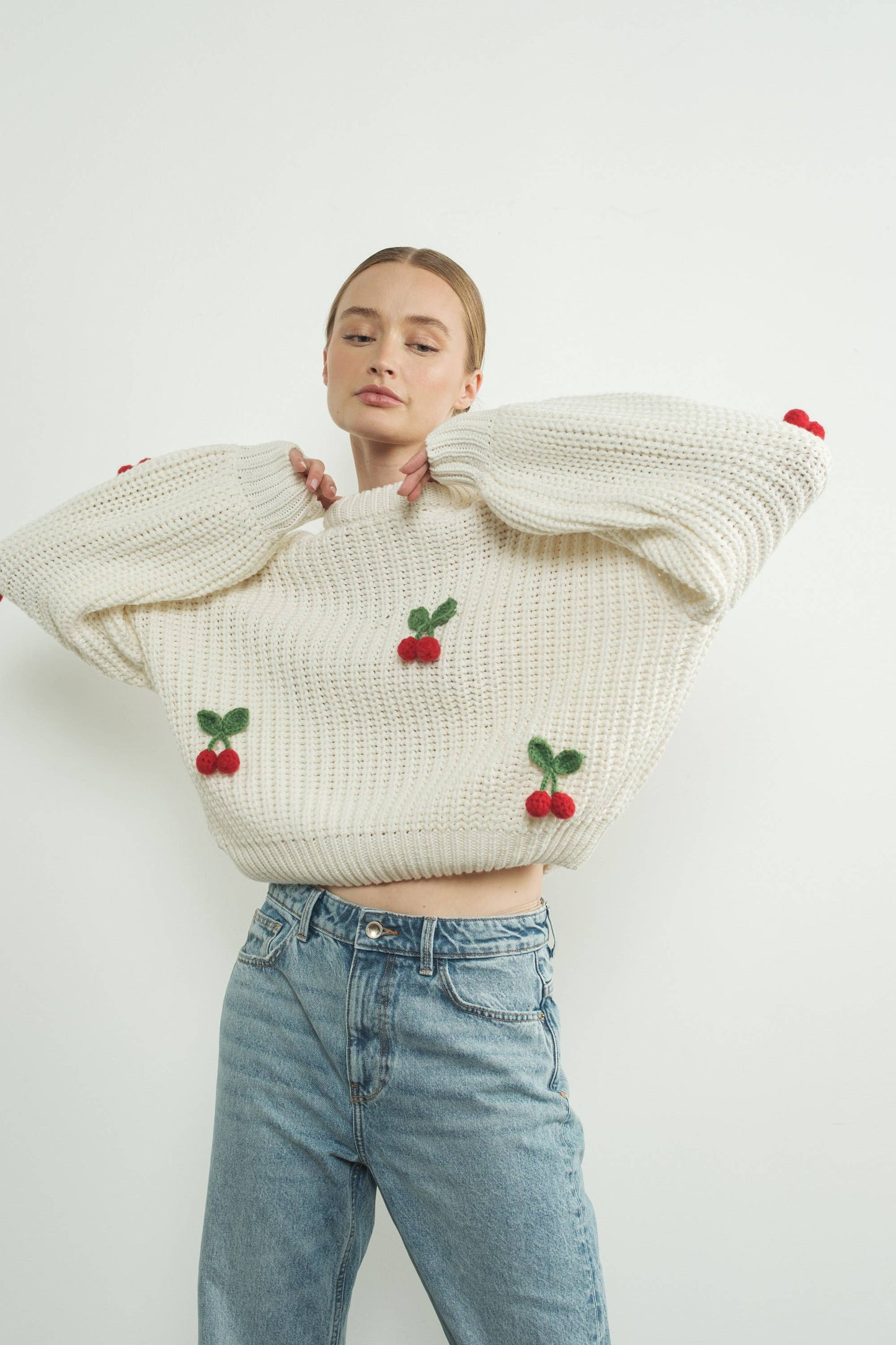 MAS2992 3D CHERRY CHUNKY KNIT SWEATER