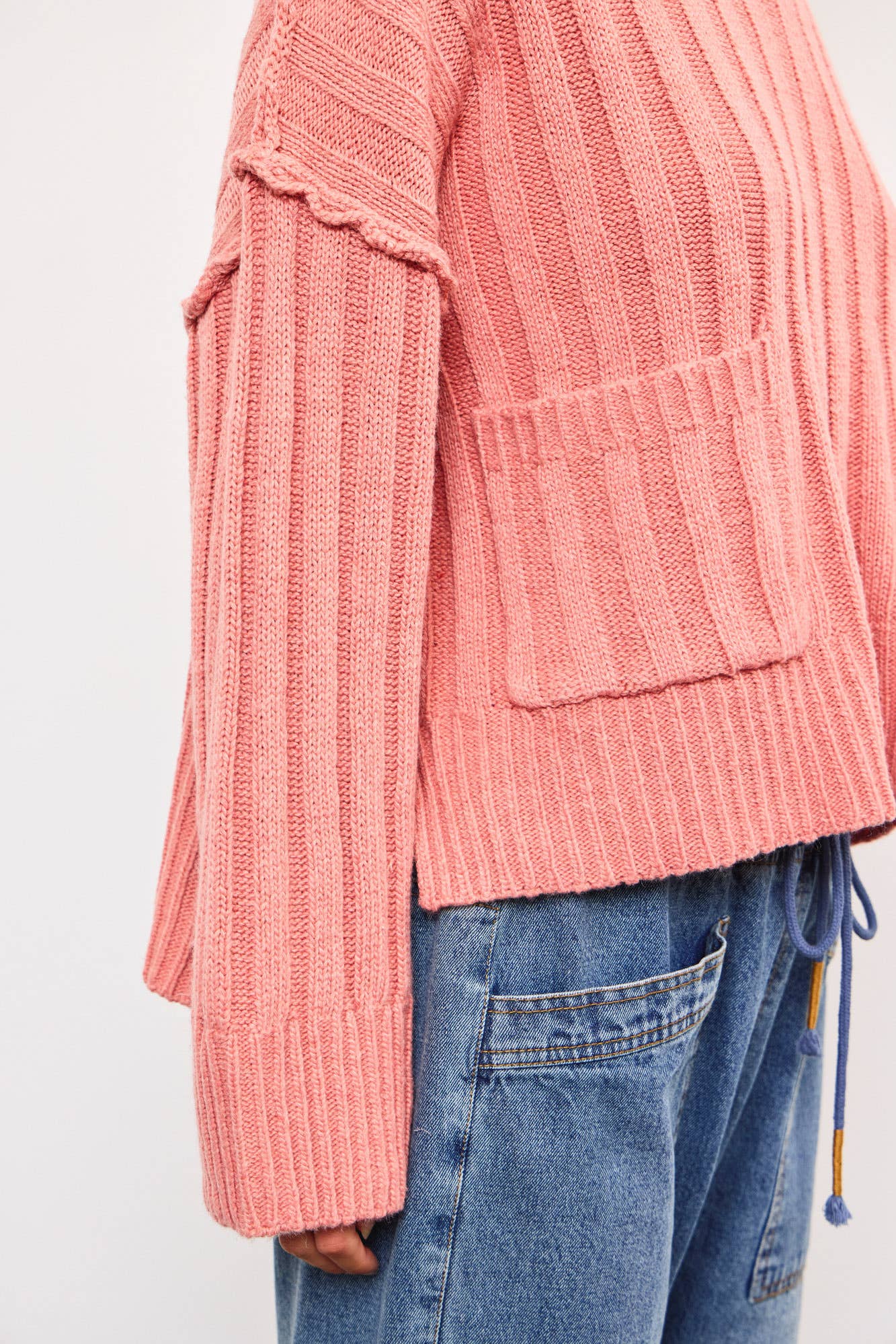 PULLOVER POCKET SWEATER TOP