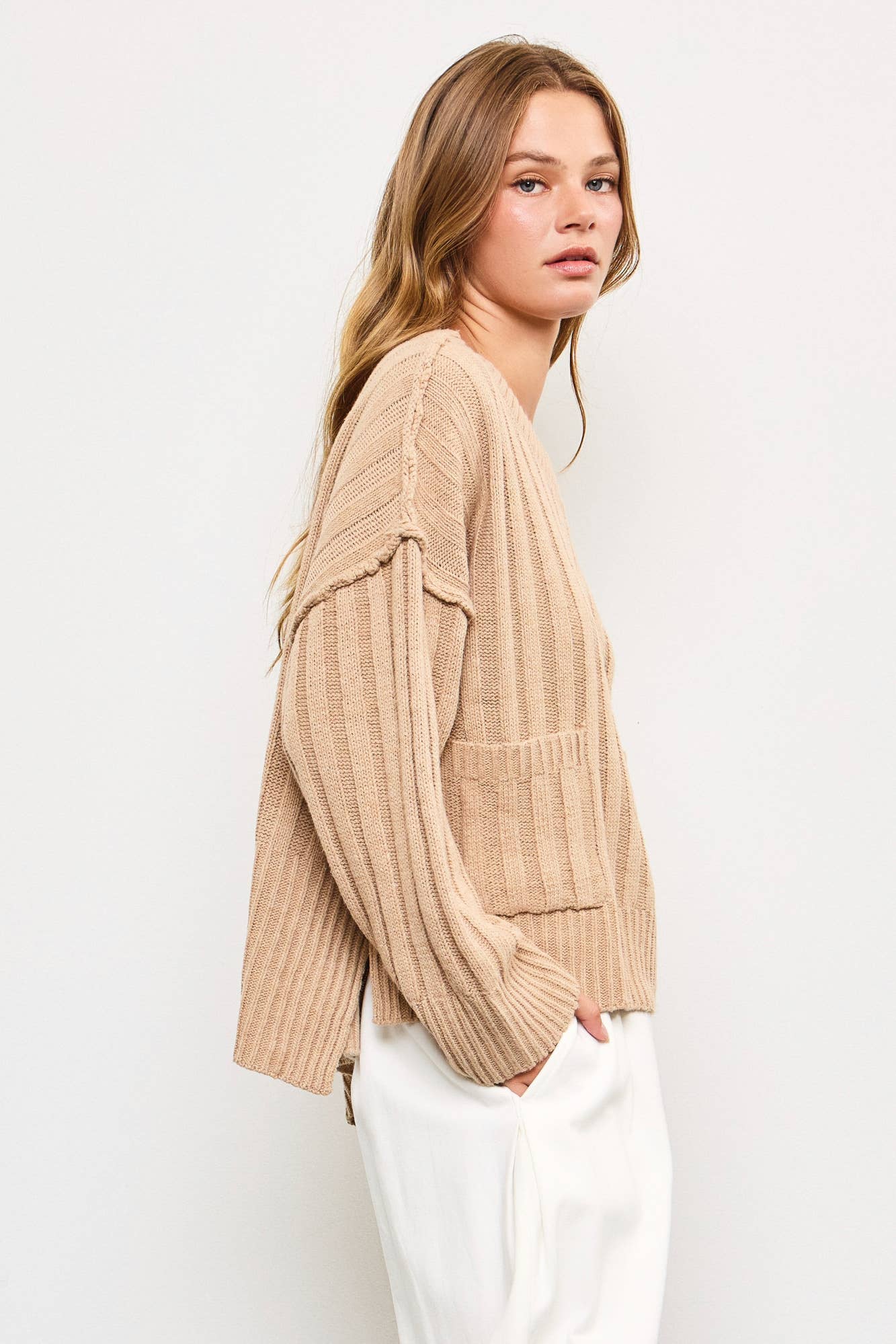 PULLOVER POCKET SWEATER TOP