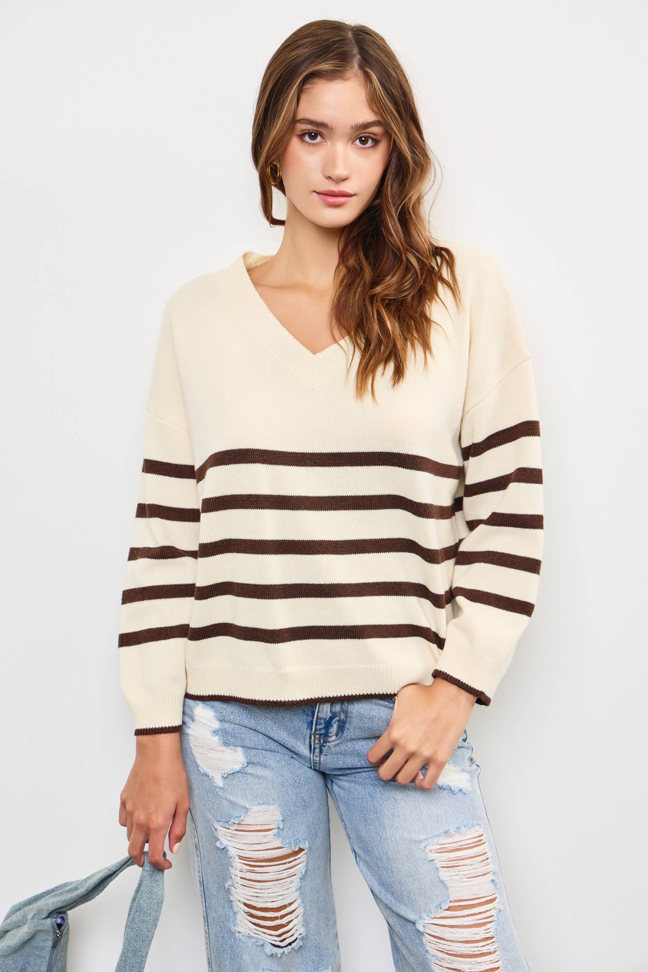 STRIPE V-NECK TOP