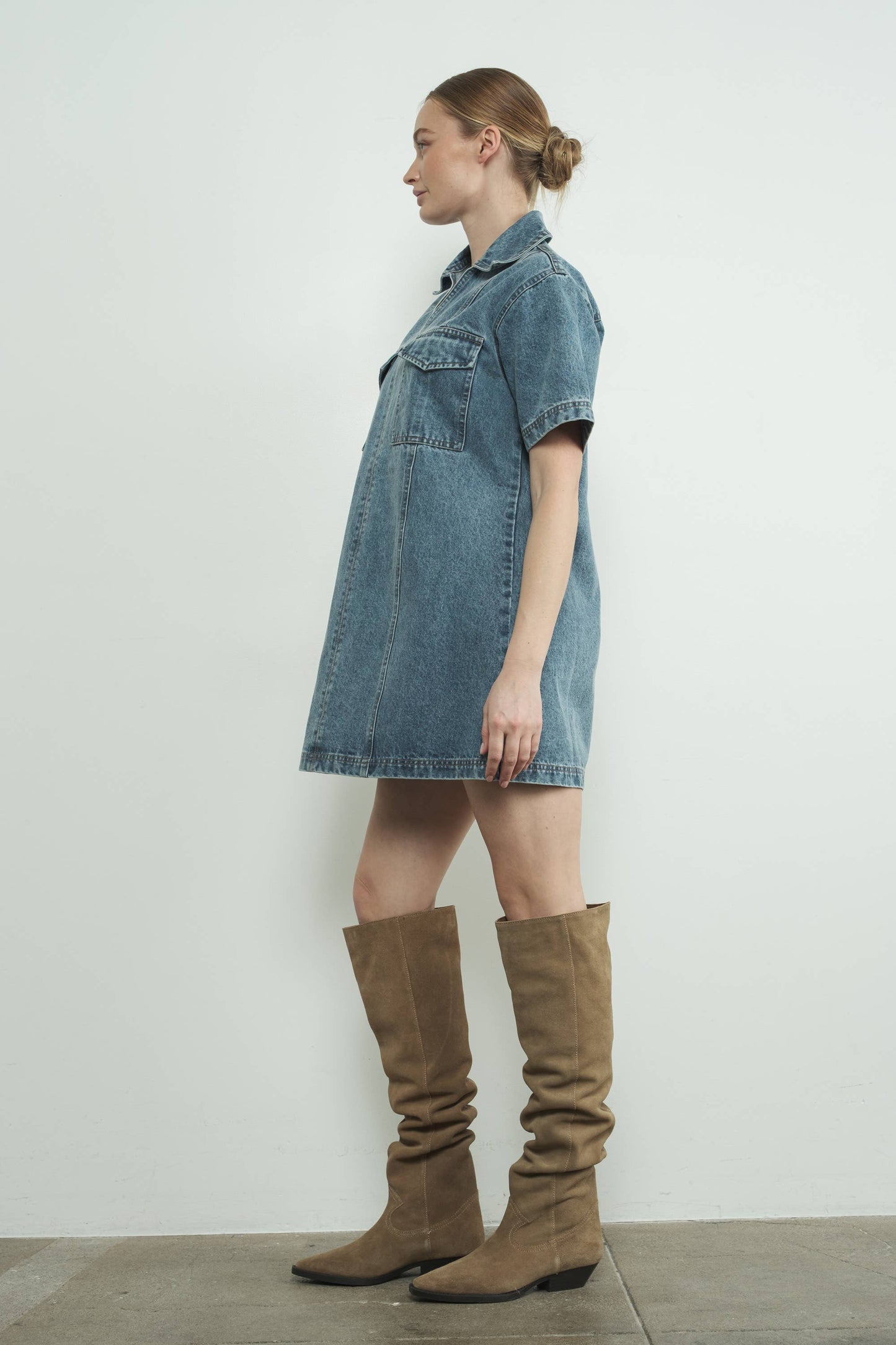 MAD3097 DENIM PULL ON COLLAR MINI DRESS