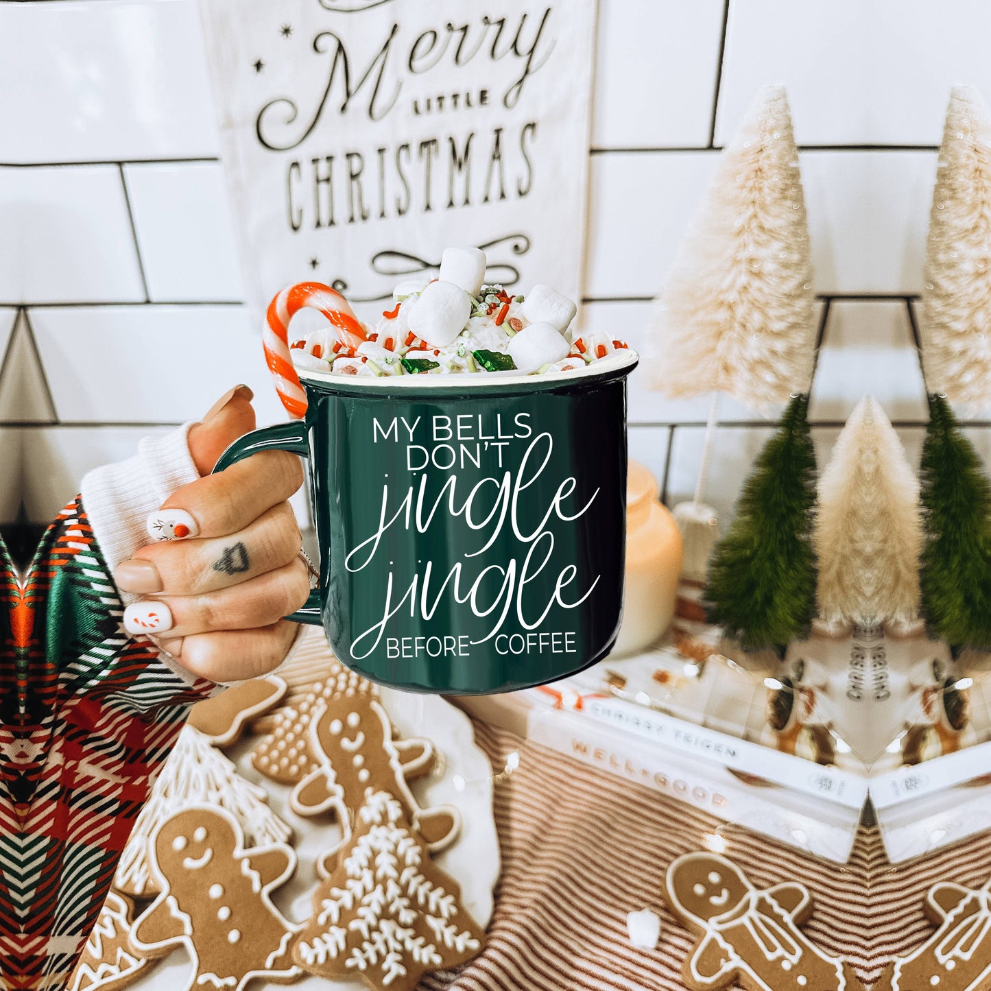 Christmas Coffee Mugs Ceramic, Red + Green Holiday Drinkware