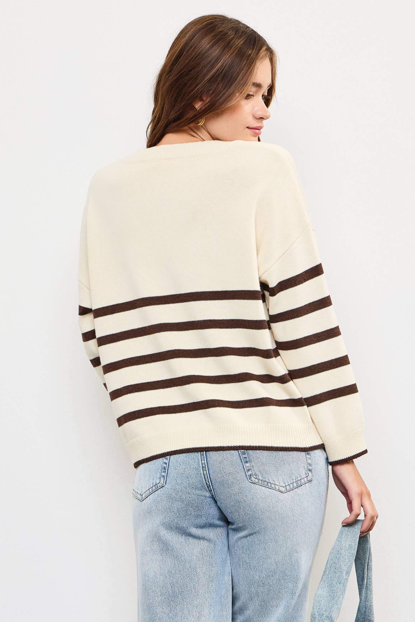 STRIPE V-NECK TOP